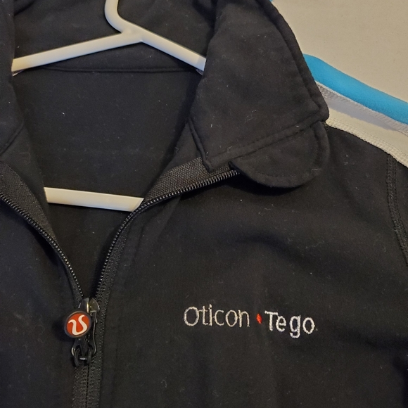 Sweater - Picture 3 of 3